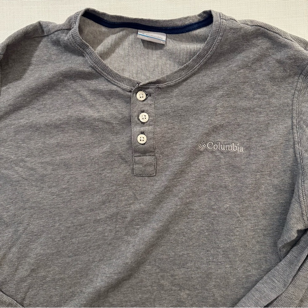 Columbia Gray Three Button Henley - Size Large